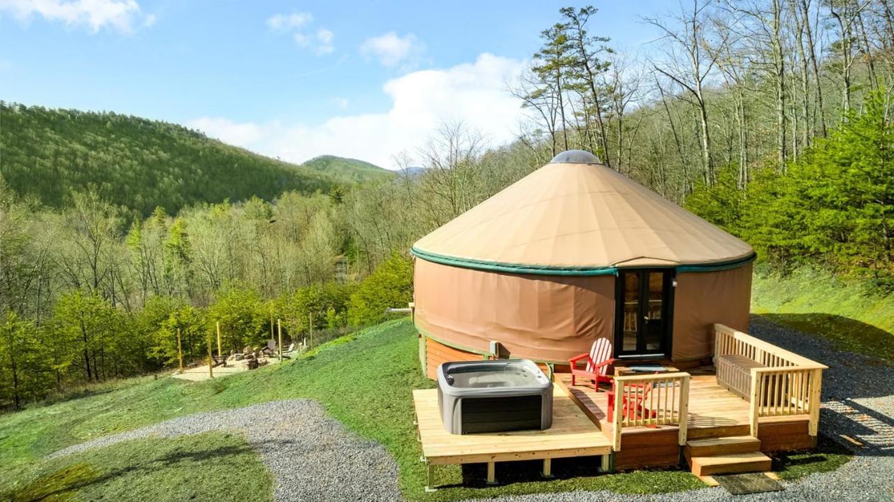Modern Yurt W River Access, Hot Tub, Wifi & Grill Wardensville Ngoại thất bức ảnh